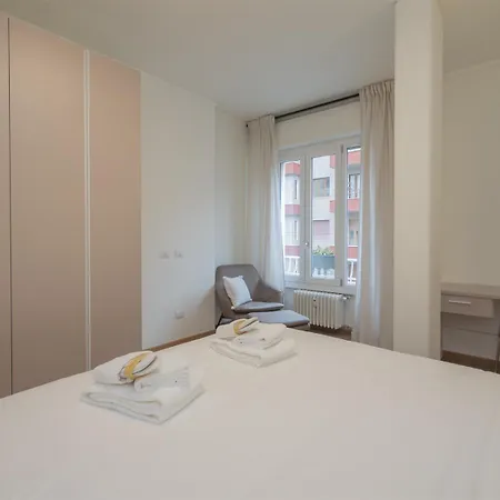Apartment Spacious 2bdr With Balcony Arco-sempione Area, By Rentopolis *