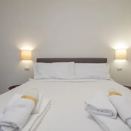 Apartment Spacious 2bdr With Balcony Arco-sempione Area, By Rentopolis