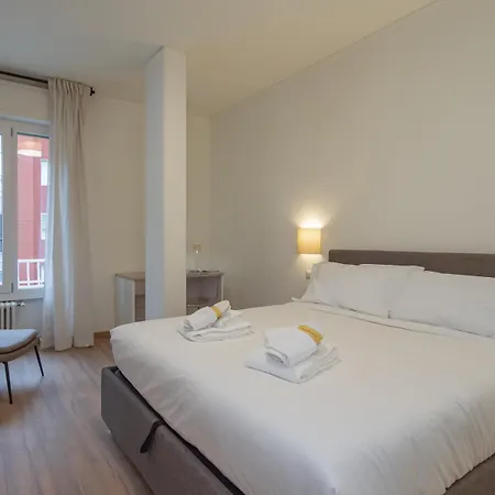 Spacious 2bdr With Balcony Arco-sempione Area, By Rentopolis