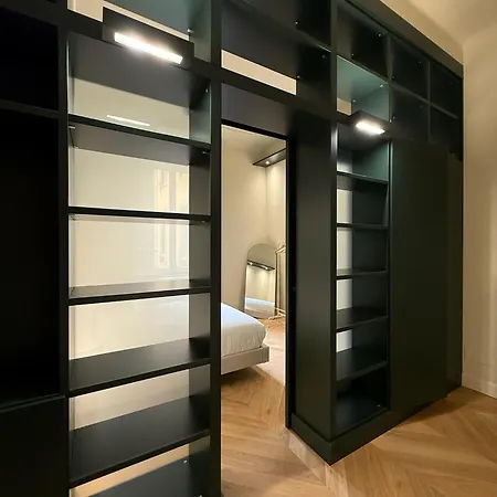 شقة Luxury Design 1br 1ba High Ceilings ميلان