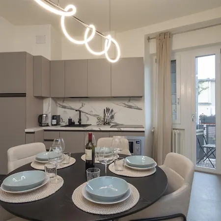Spacious 2bdr With Balcony Arco-sempione Area, By Rentopolis Apartment