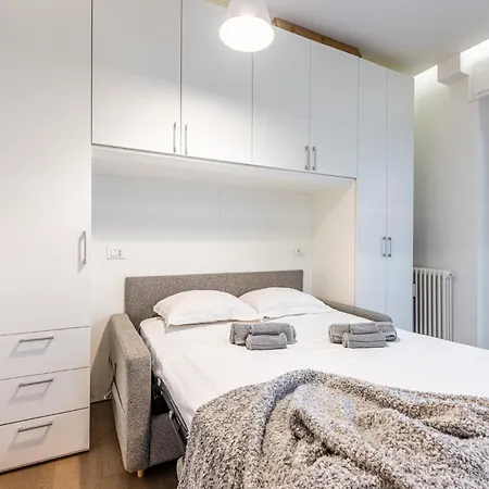 Cenisio Modern And Bright Urban Retreat * Μιλάνο