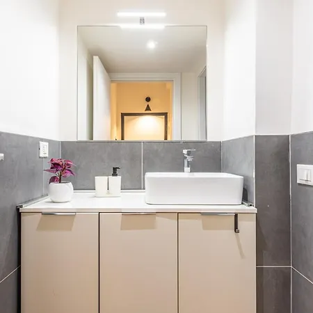 Διαμέρισμα Cenisio Modern And Bright Urban Retreat Μιλάνο