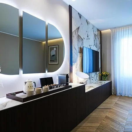 Palazzo Fontana Duomo View Golden House ミラノ