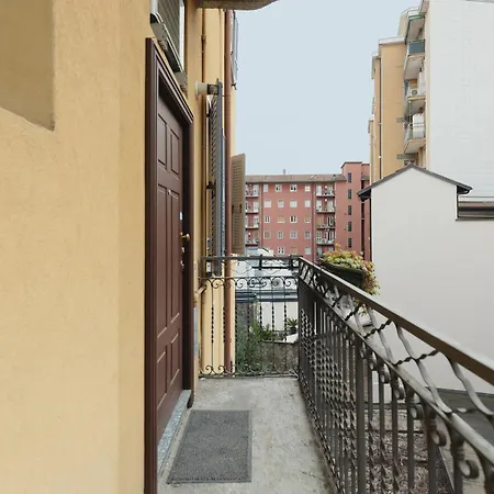 Gohost - Elegante E Luminoso A Due Passi Dal Duomo Apartament *