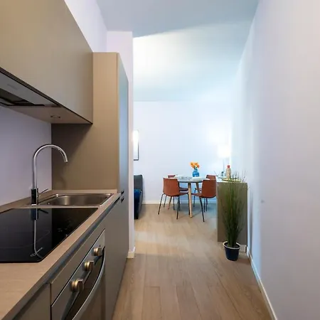 Duomo Design - Bilocale-wifi-aircon ميلان