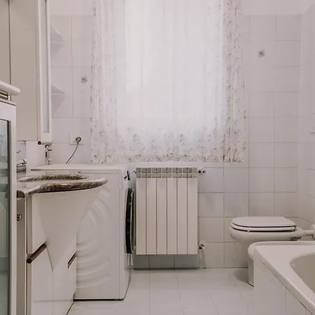 Casa Serena San Siro Free Garage &wi-fi