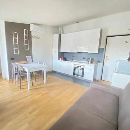 Apartman Skyline Isola *