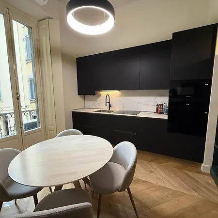 شقة Luxury Design 1br 1ba High Ceilings ميلان
