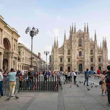 Brera Center Milano-the Art Of Living-metro *