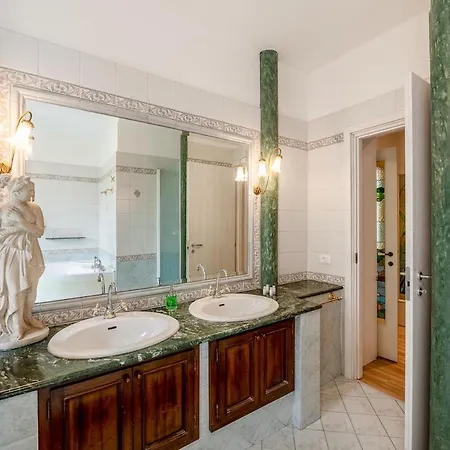 Апартаменты Emerald House Милан