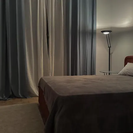 Pasteur-mm Red Line * Milão