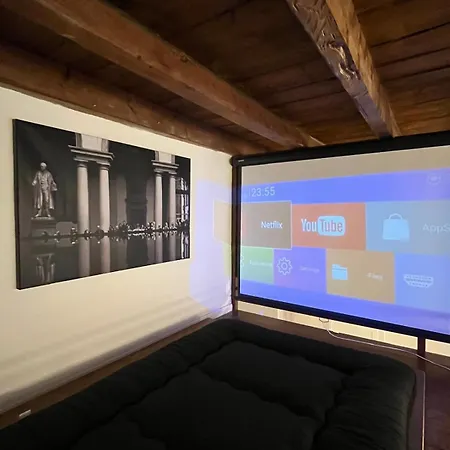 Chinatown House - Sempione Park Apartmán *