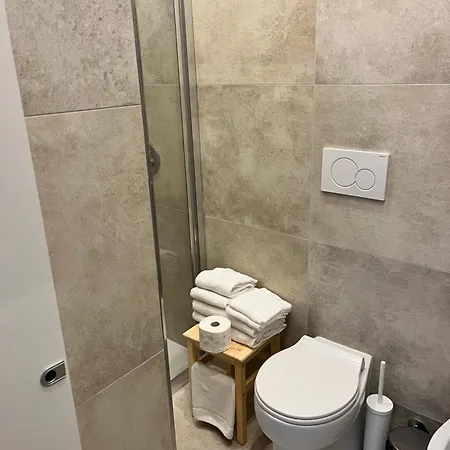 San Siro Fb16 شقة