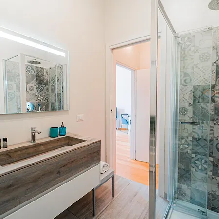 Lovelyhousebraida * Milan