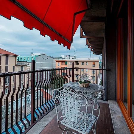 Lovelyhousebraida * Milan