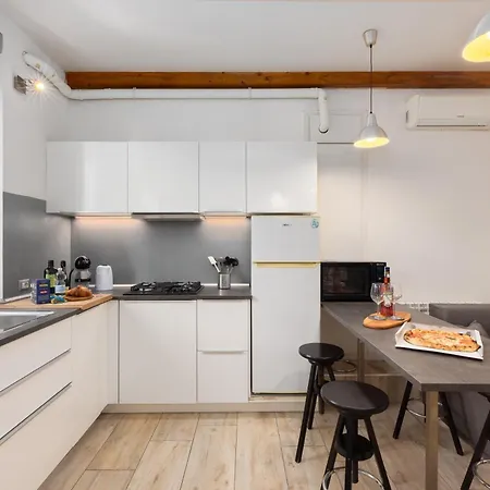 Bocconi - Naba - Student's Flat & Smart Working דירה מילאנו