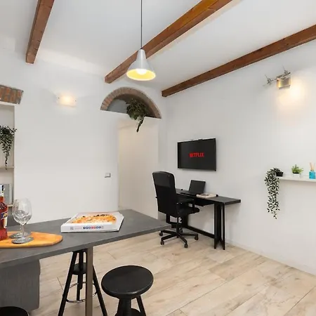 Bocconi - Naba - Student's Flat & Smart Working * מילאנו