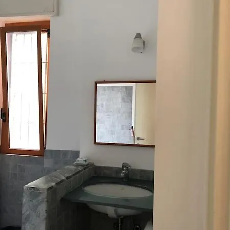 And Sunny - Navigli * Milão