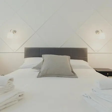 Gohost - Urban Retreat *