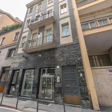 Via Cerva 7 Apartamento Milán