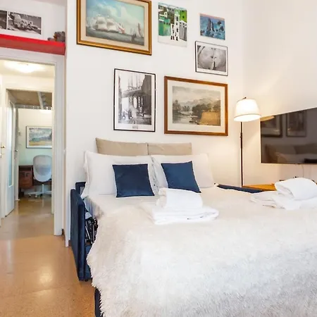 Apartment Station 10 Minutes Mini Loft 4 Pax Check In H24