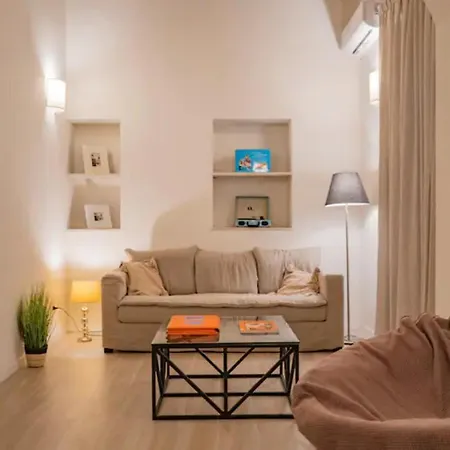 Apartamento Garibaldi , Intrho Milán