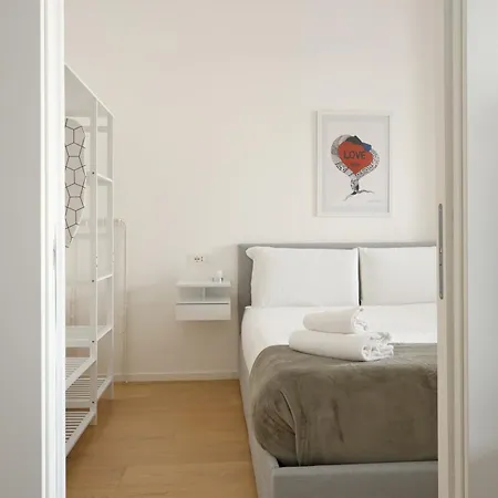 Just Urban - Boutique Corso Sempione-cenisio Apartment