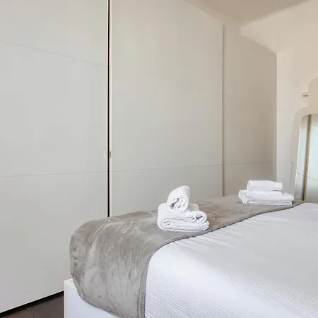 Just Urban - Spacious And Elegant Flat Corso Xxii Marzo Апартаменты