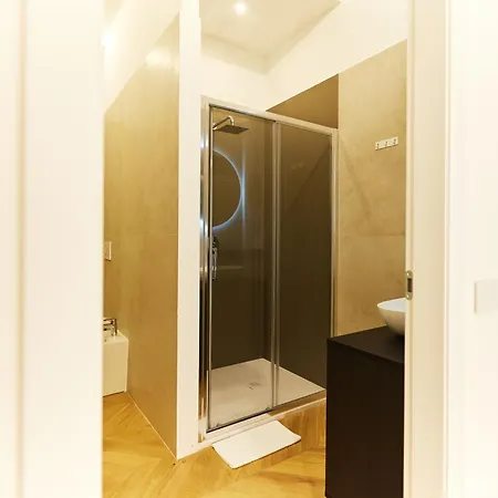 Apartment Duomo Imperial Suits - Modern And Comfortable *