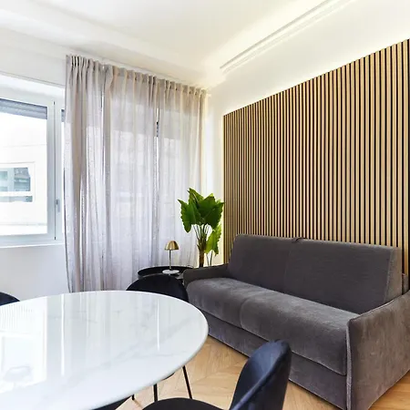 Apartment Duomo Imperial Suits - Modern And Comfortable Milan