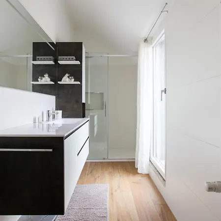 Lägenhet Luminoso Con Terrazzo *