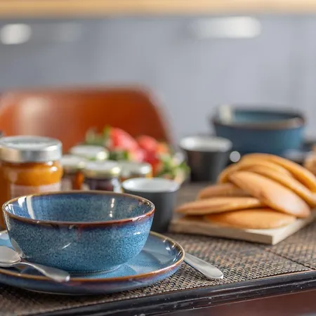 Modern And Comfortable In Cenisio Area * ميلان