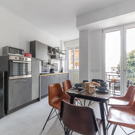 Modern And Comfortable In Cenisio Area * Milan