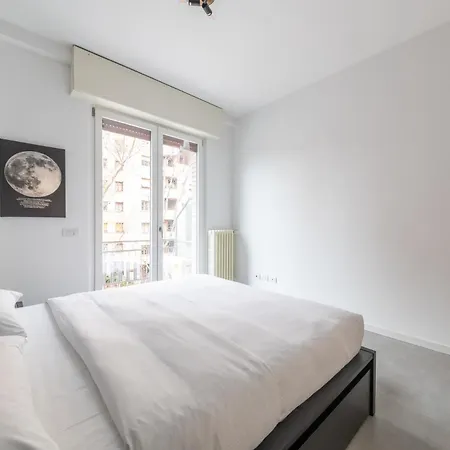 Modern And Comfortable In Cenisio Area