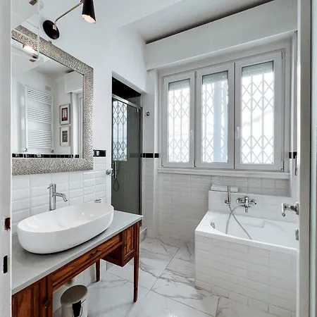 Isola Trendy Retreat - Large Flat, * Milan