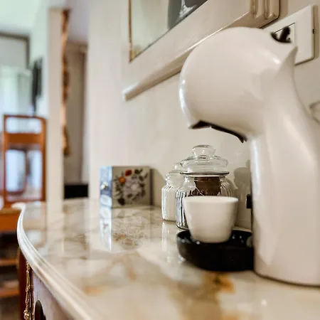 Isola Trendy Retreat - Large Flat,