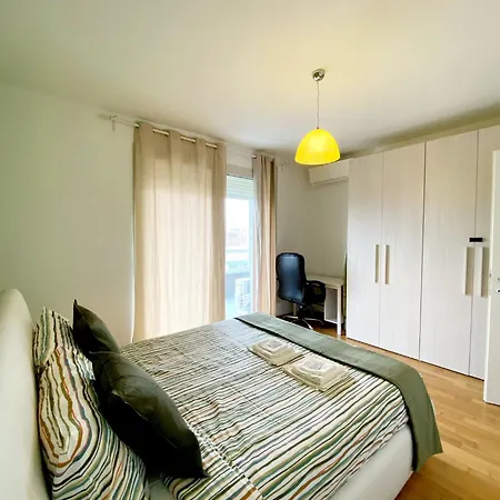Pop House Romolo Apartament *