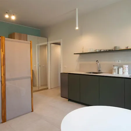 Close To The M3 Metro Appartement Milan
