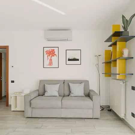 Precotto - G Pirelli - Bilocale Con Ampio Balcone