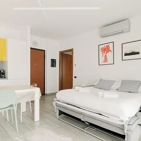 Apartament Precotto - G Pirelli - Bilocale Con Ampio Balcone