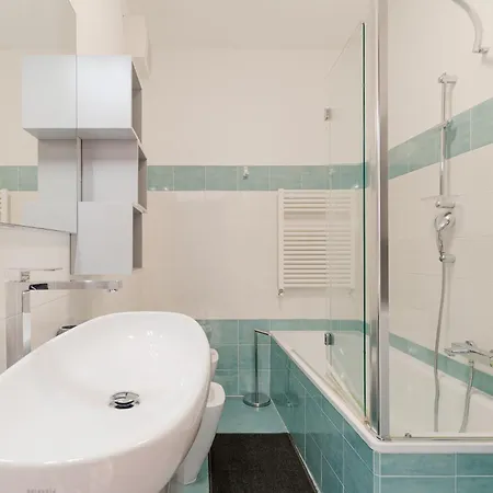 Precotto - G Pirelli - Bilocale Con Ampio Balcone Apartament