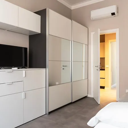 Youhosty - 3 Bedroom Citta Studi *