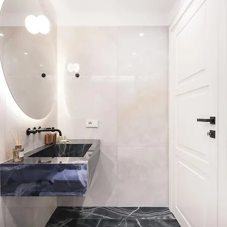 Easylife - - Medici 5 P4s - Duomo * Mailand
