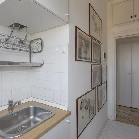 Skyline View Biancamano 1 Bdr With Balcony By Rentopolis Apartament *