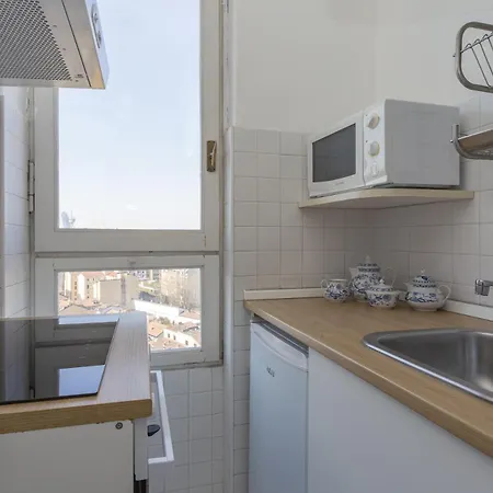 Skyline View Biancamano 1 Bdr With Balcony By Rentopolis Apartament