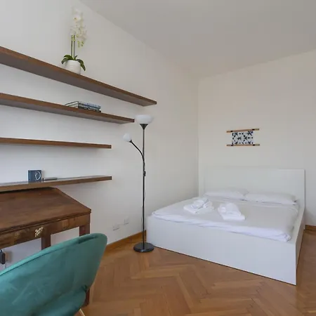 Skyline View Biancamano 1 Bdr With Balcony By Rentopolis *