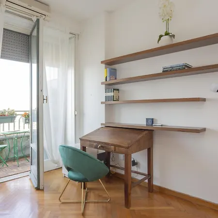 Skyline View Biancamano 1 Bdr With Balcony By Rentopolis Apartament