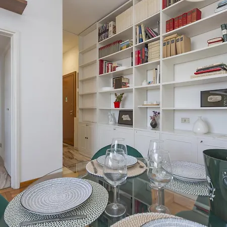 Apartament Skyline View Biancamano 1 Bdr With Balcony By Rentopolis *