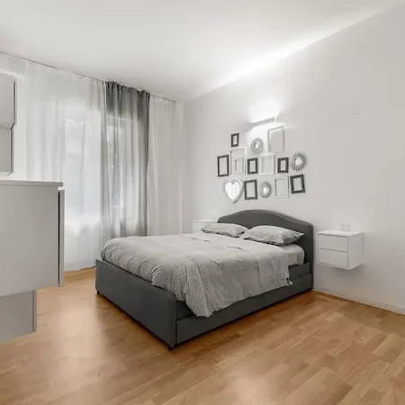 Casa San Siro-stadio - Stadio E Metropolitana Milano